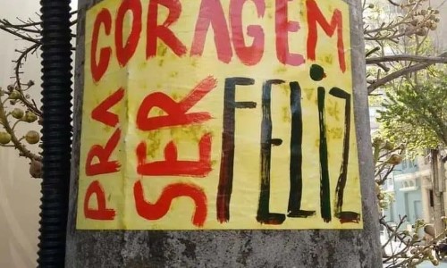 O passado é uma roupa que não nos serve mais